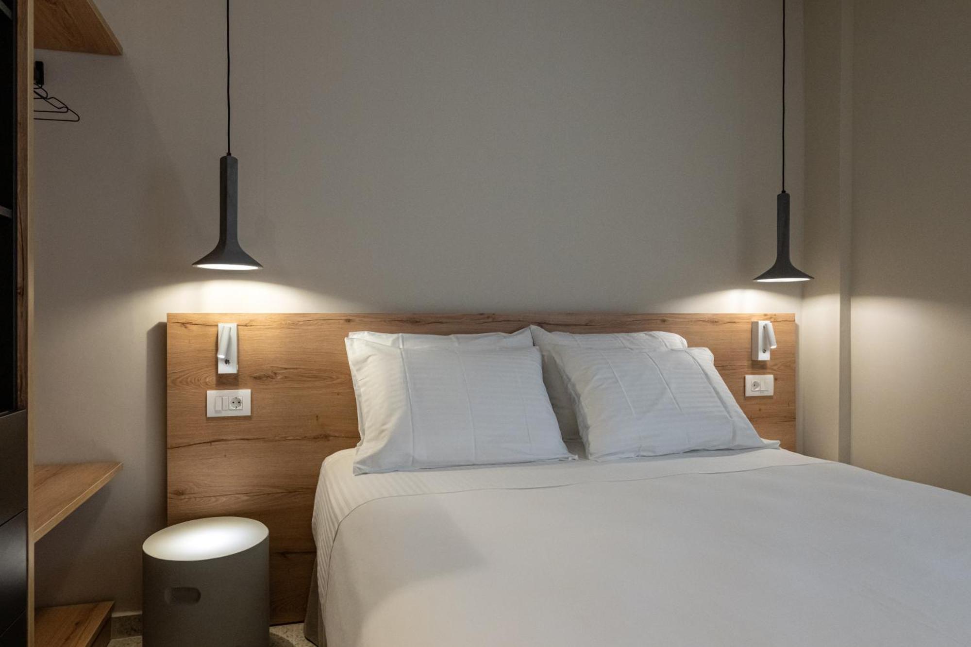 Asklipiou Cube - Kalamata Mediterranean Suites Ngoại thất bức ảnh