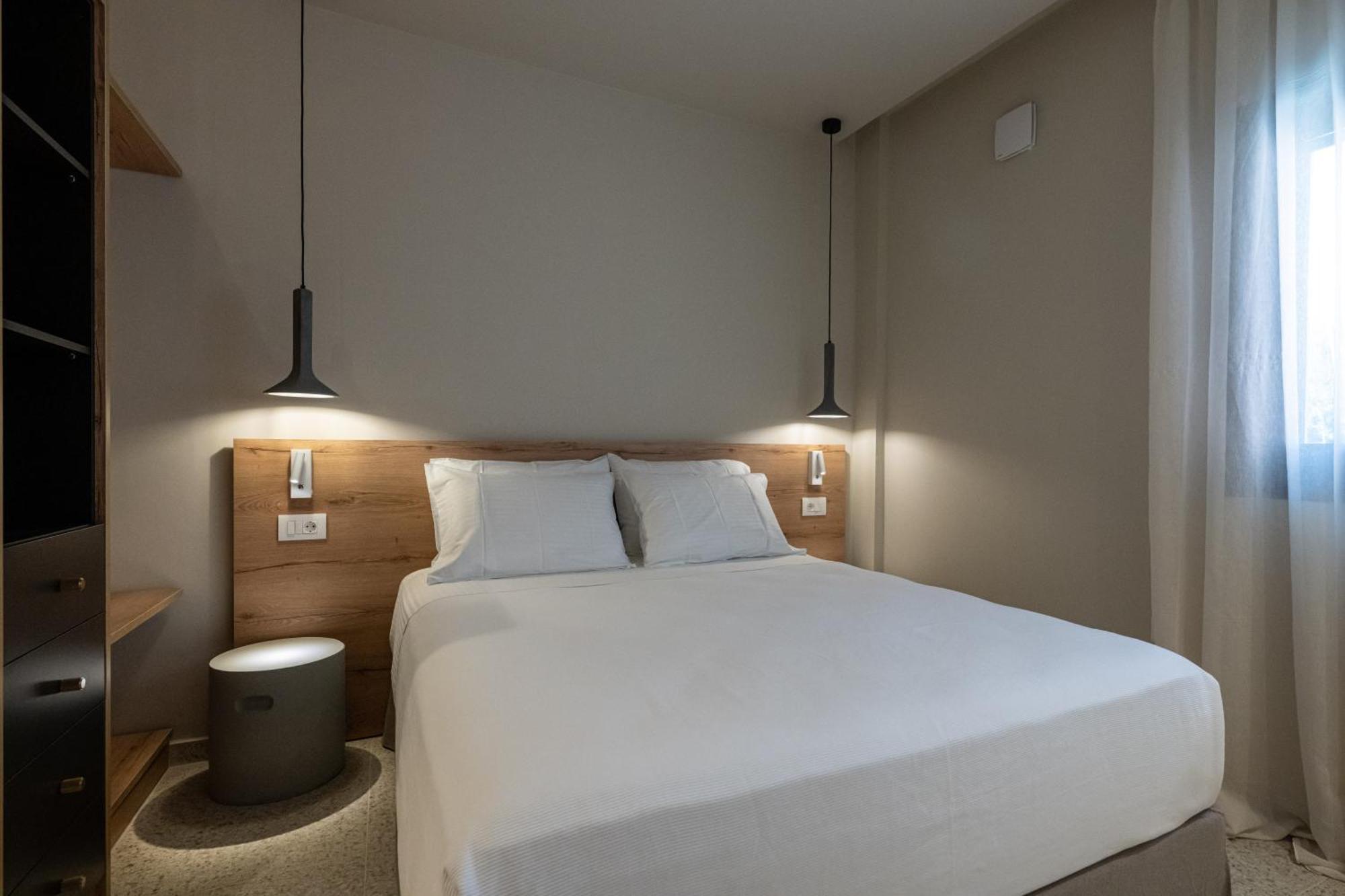 Asklipiou Cube - Kalamata Mediterranean Suites Ngoại thất bức ảnh