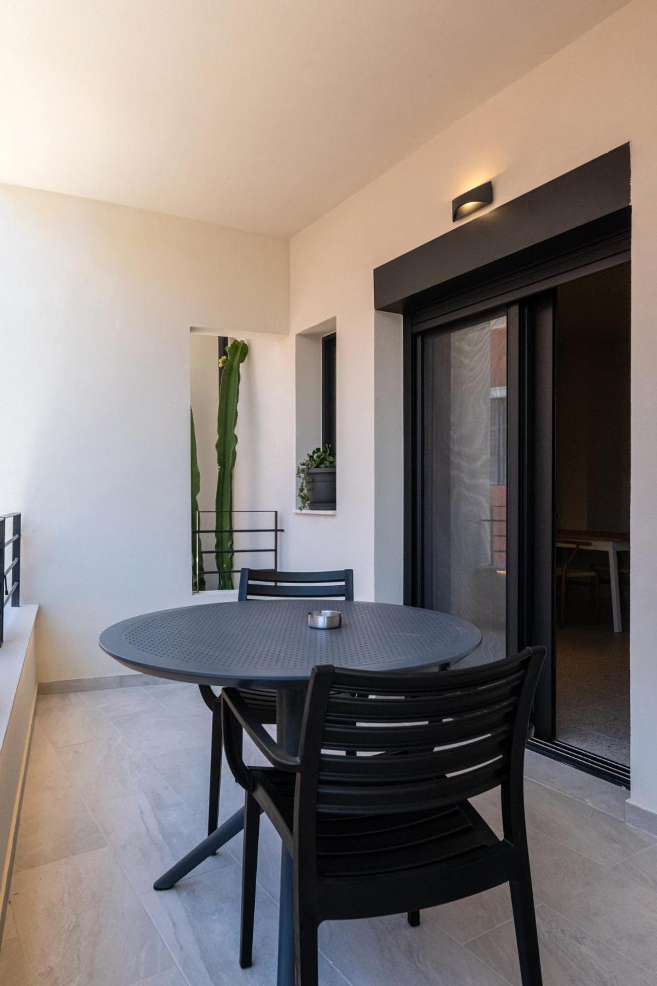 Asklipiou Cube - Kalamata Mediterranean Suites Ngoại thất bức ảnh